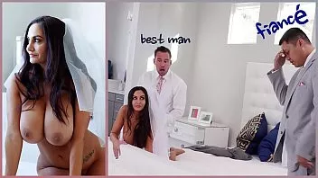 المتأنق امرأة سمراء كبيرة الملاعين مع أفضل صديق زوجها