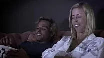 لا يوجد رجل يمكن أن يقف في طريق سعادتها