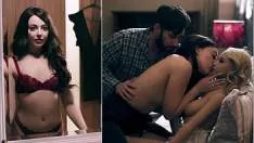 الشقراء لديها أرجل طويلة وتريد أن تمارس الجنس في الفم والمؤخرة