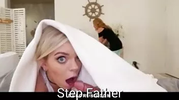 الشباب مثير تمتص ديك رجل متزوج
